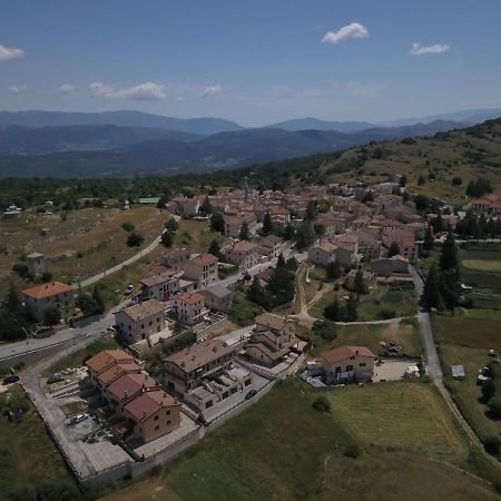 Appartamento Vista Panoramica Altopiano Delle Rocche Terranera Esterno foto