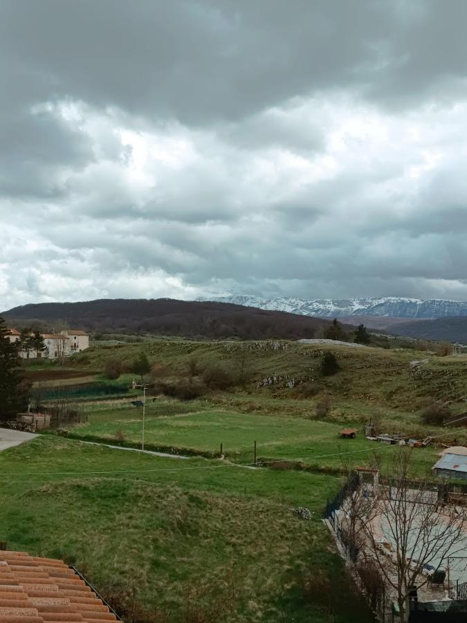 Appartamento Vista Panoramica Altopiano Delle Rocche Terranera Esterno foto